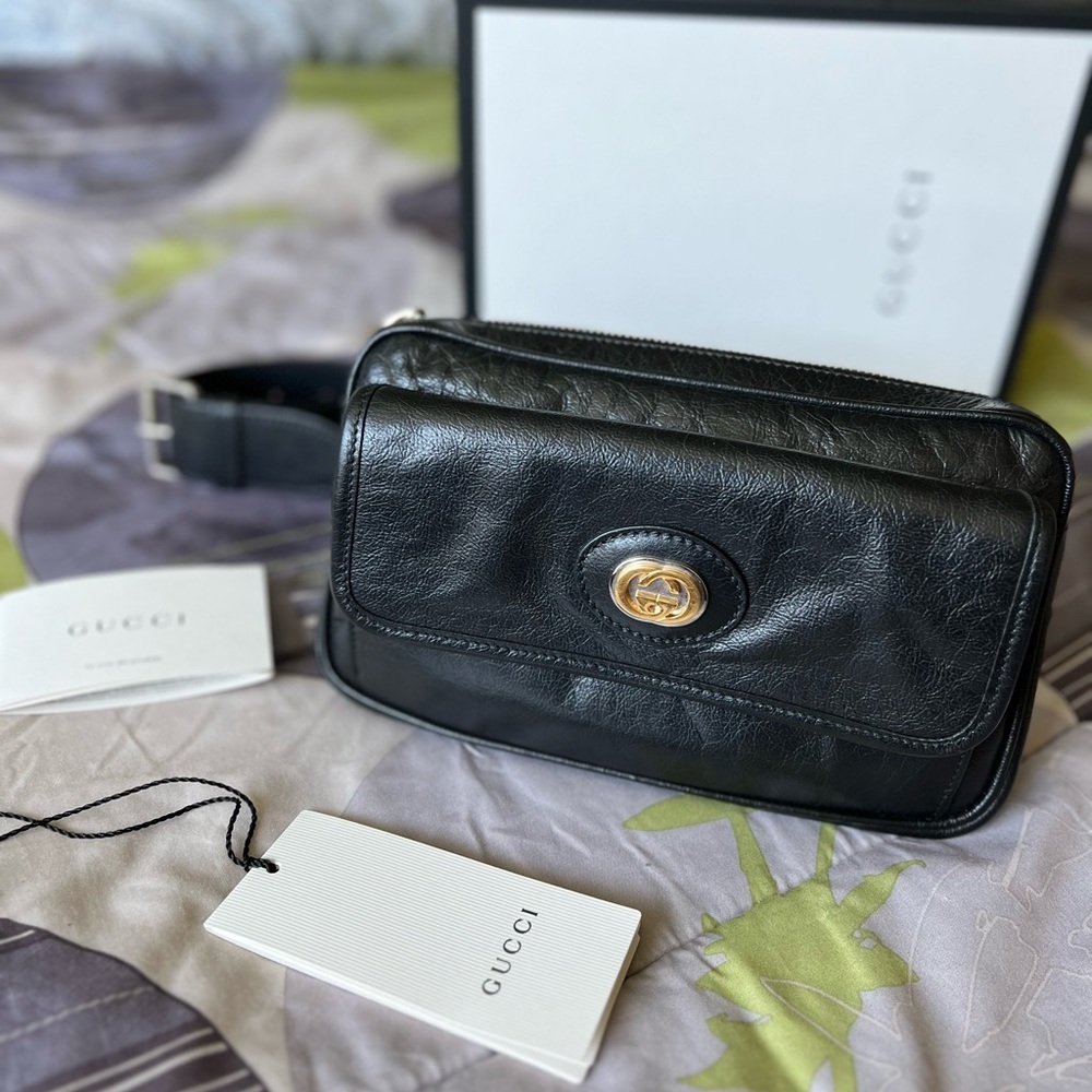 ✨GUCCI LEATHER BELT BAG✨